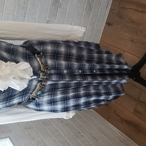 TRIXXI Long Western Plaid vest - Picture 3 of 7